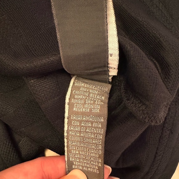 Saints Studio Black Textured Short Sleeve Tee Shirt Men’s Size M NWT - Picture 7 of 8